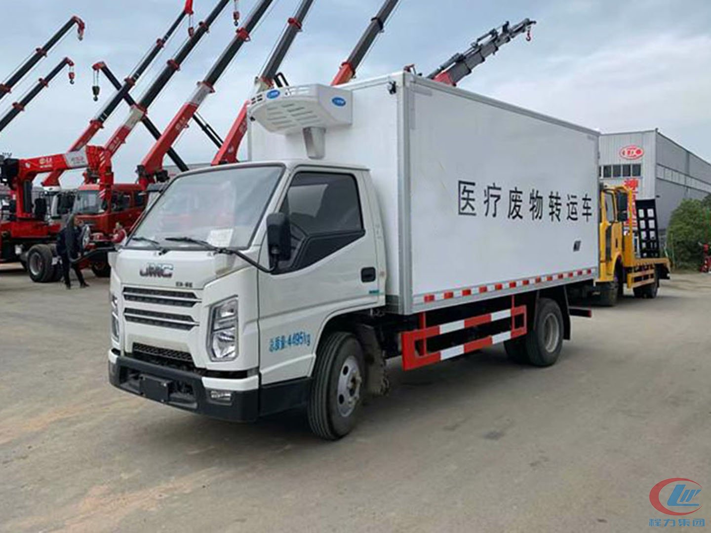 程力專(zhuān)汽醫(yī)療廢物轉(zhuǎn)運(yùn)車(chē)