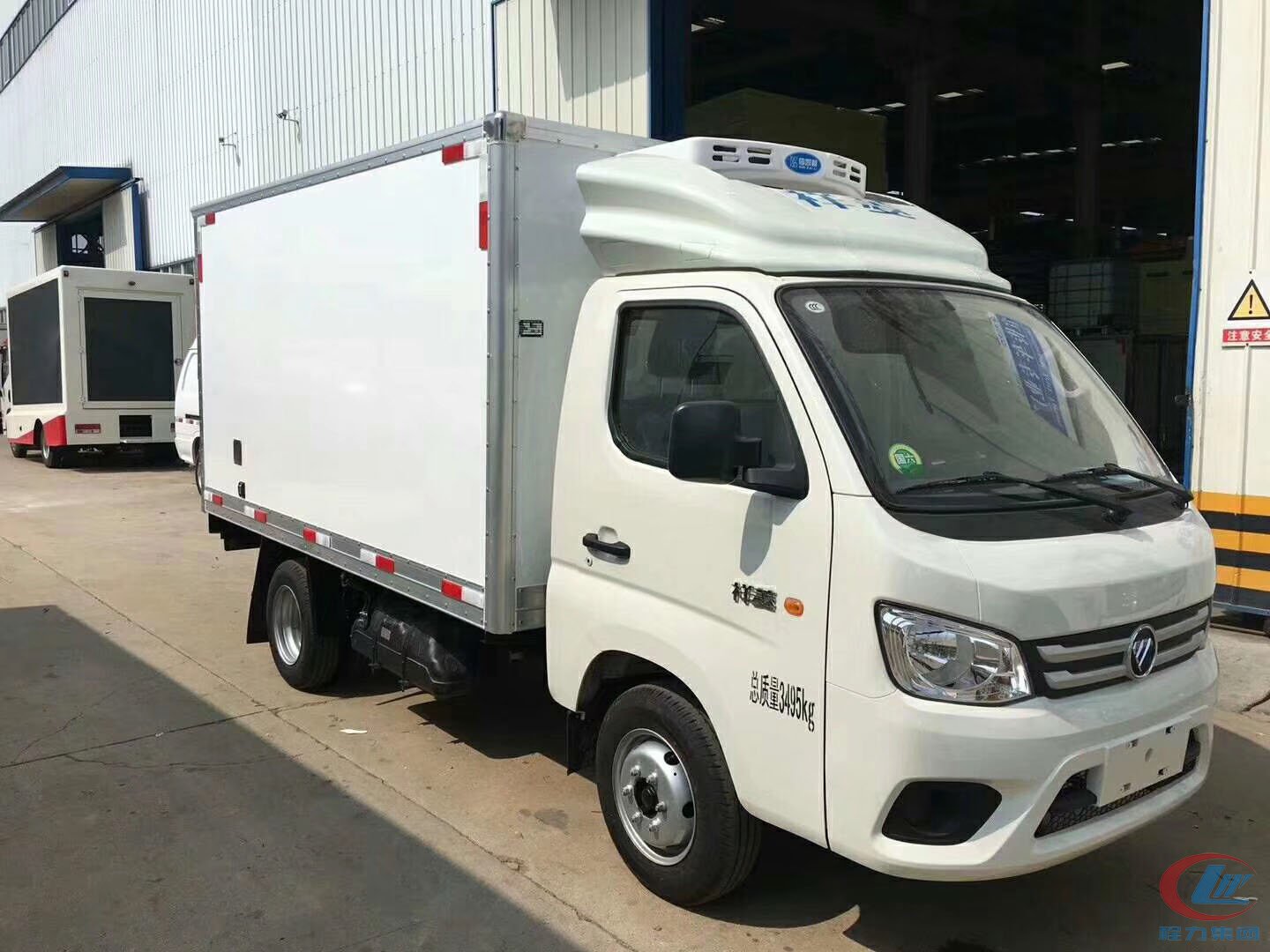 國六福田祥鈴M1后雙輪冷藏車