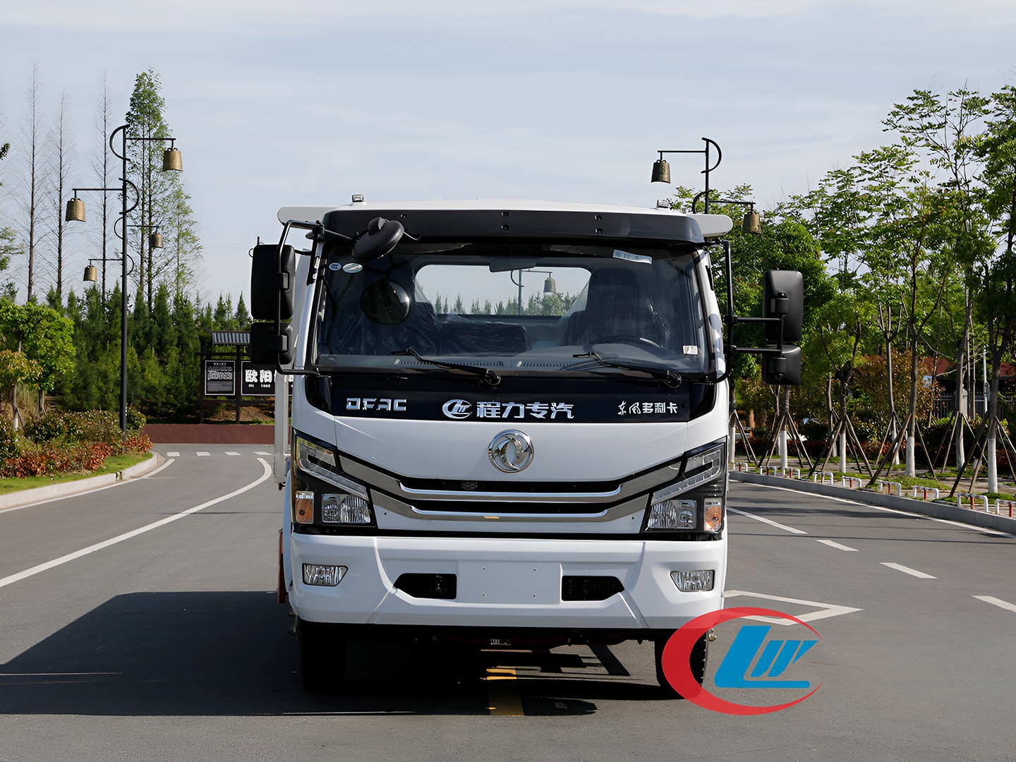 東風多利卡D7一拖二平板車