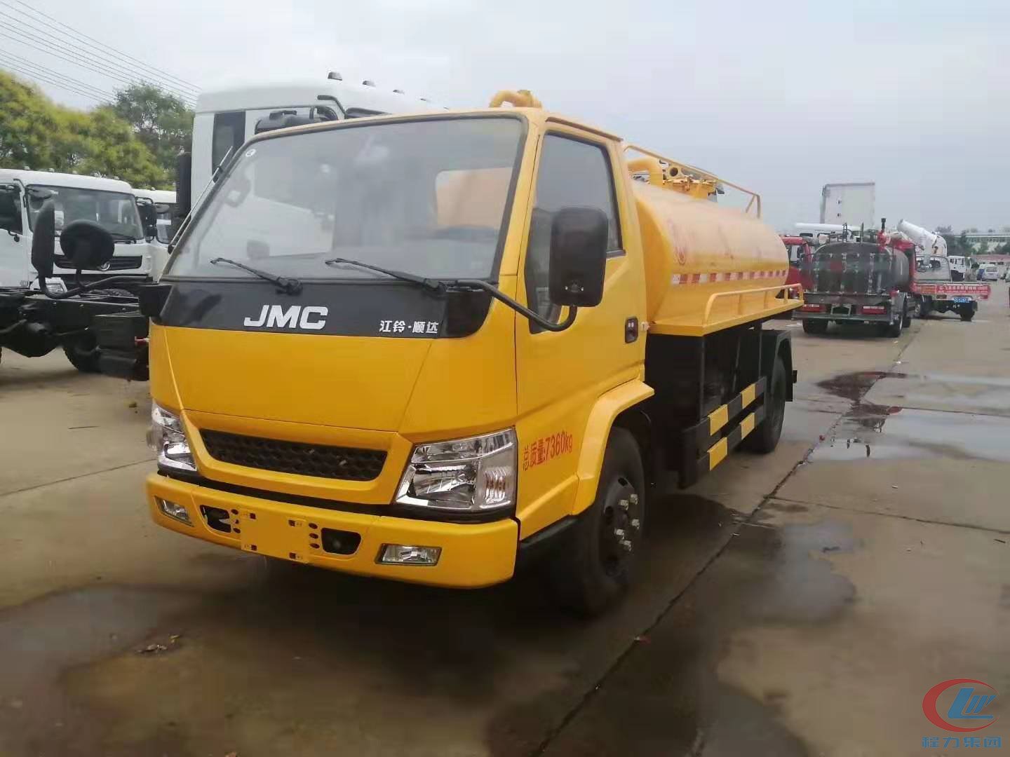江鈴順達單排駕駛室吸糞車