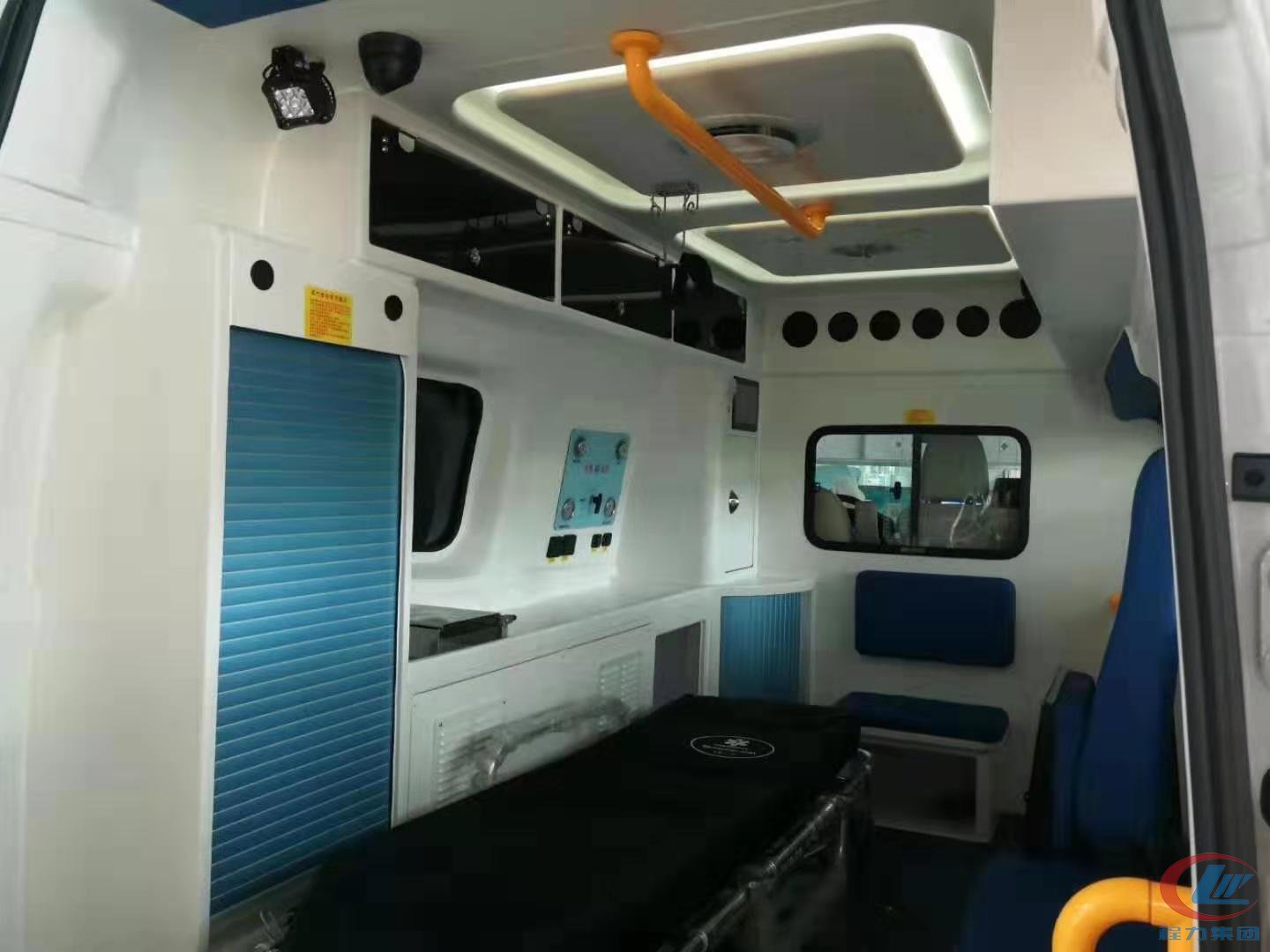 福特V362國五高端航空版救護車
