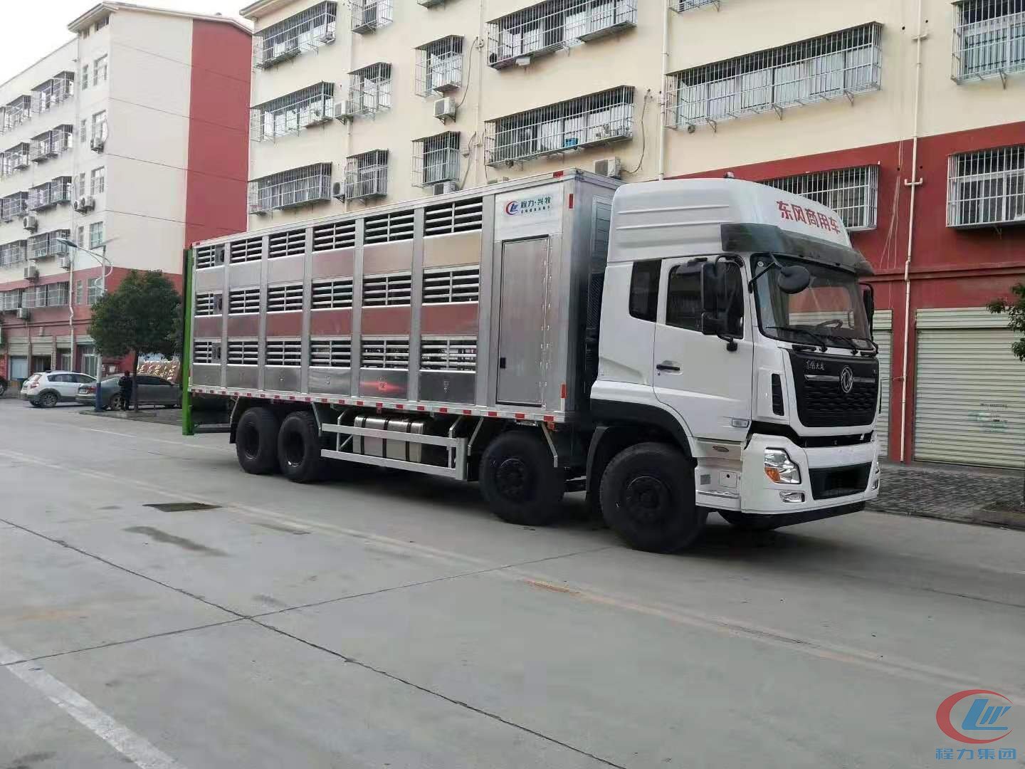 東風天龍鋁合金恒溫運豬車 
